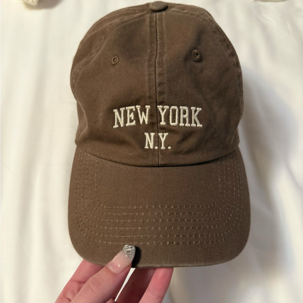 brandy melville new york cap - Picture 5 of 7